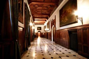 Castello Dal Pozzo, Italya, Oleggio Castello
